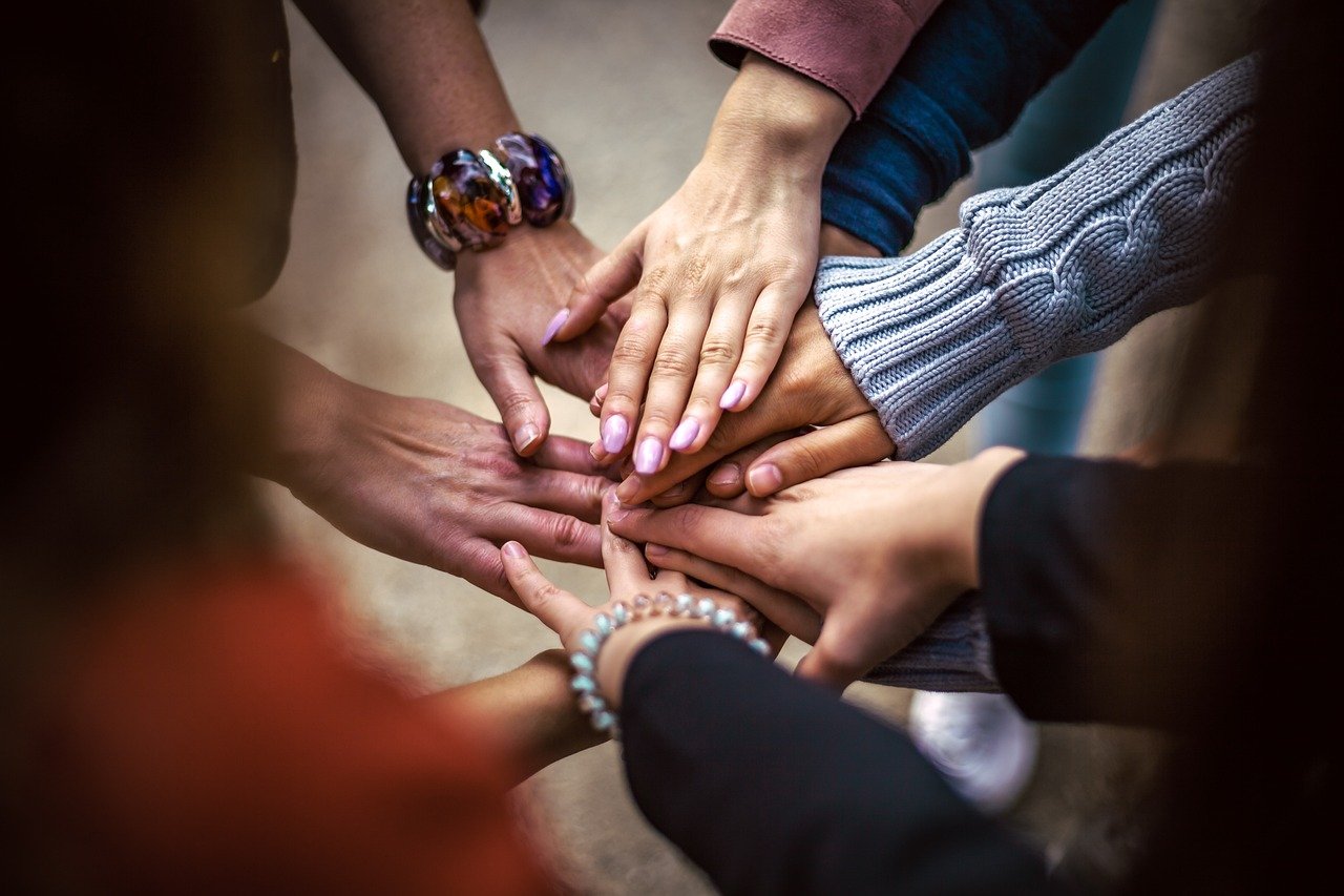 Why Embroidered Apparel Is Essential For Creating A Strong Team Identity